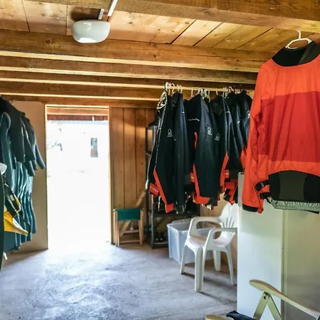 House Hiperbola & Outdoor Activities *