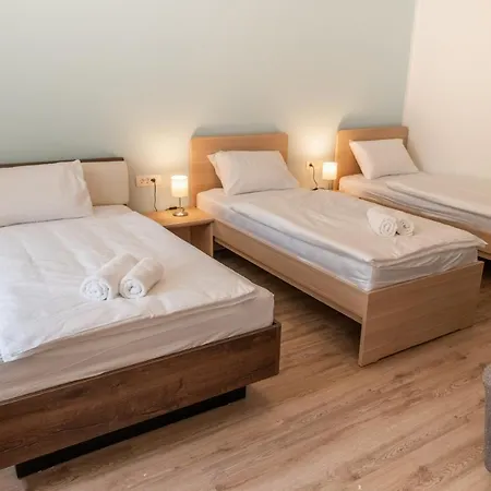 Apartment House Hiperbola & Outdoor Activities *