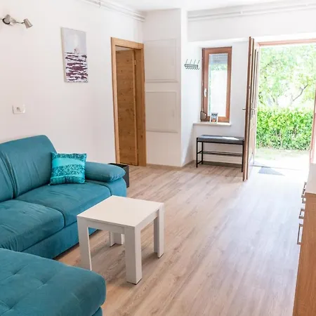 House Hiperbola & Outdoor Activities *