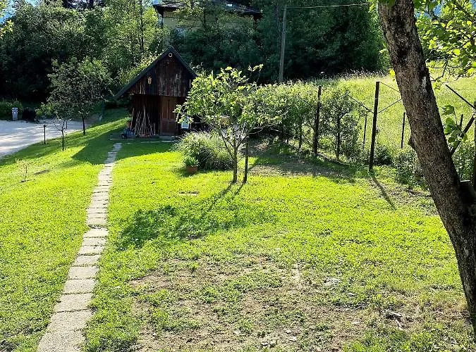 House Hiperbola & Outdoor Activities * בובק