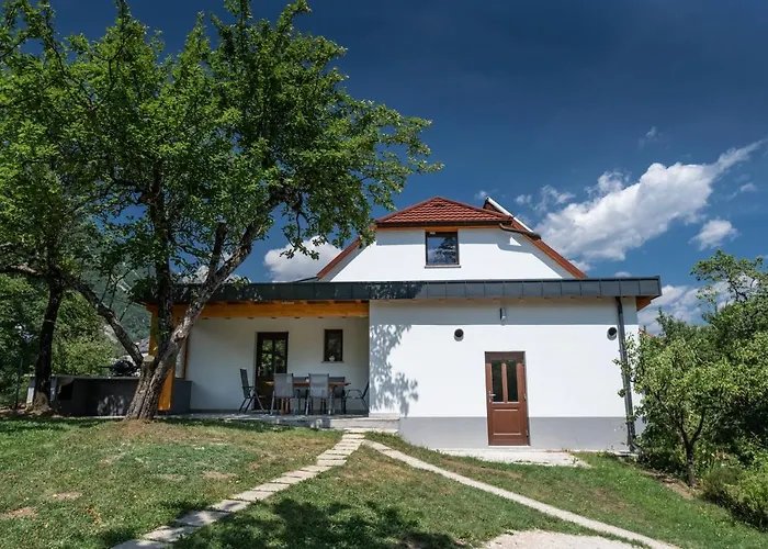 House Hiperbola & Outdoor Activities דירה *