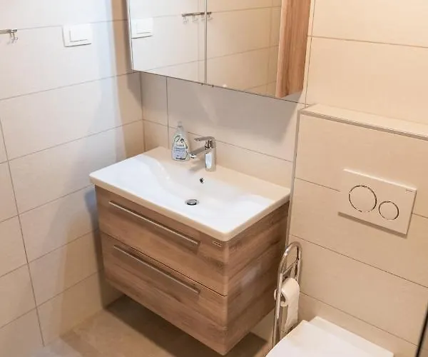 House Hiperbola & Outdoor Activities *