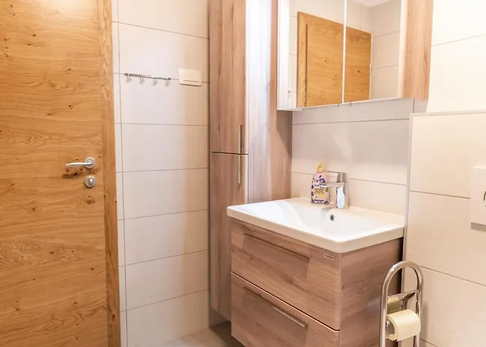 House Hiperbola & Outdoor Activities דירה *