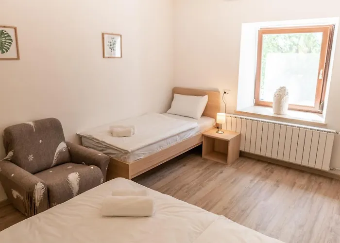 House Hiperbola & Outdoor Activities *